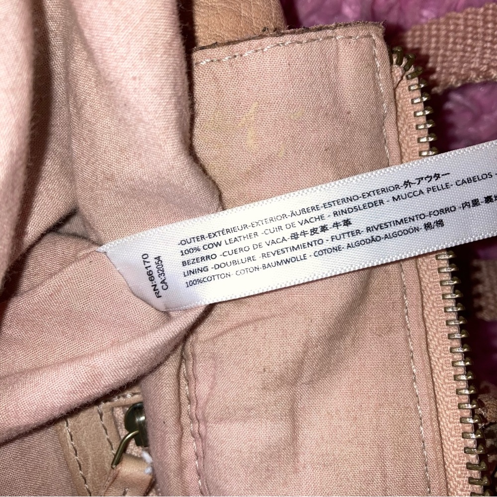 Free People Leslie Distressed Leather Large Tote In Conch Pink - Picture 15 of 16